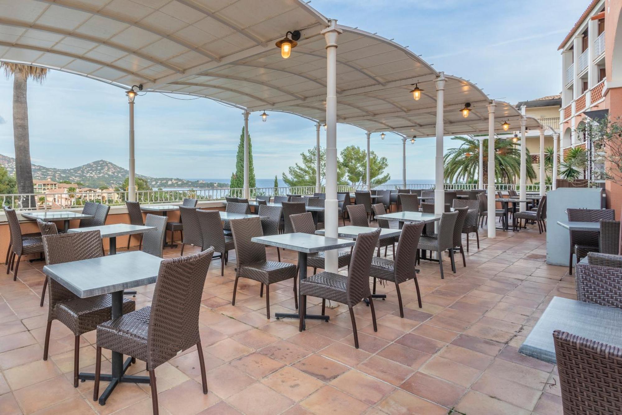 Hotel De L'Esterel Pierre & Vacances Saint-Raphaël المظهر الخارجي الصورة