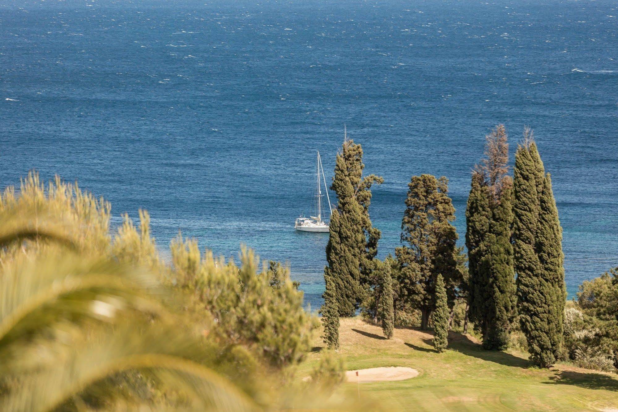 Hotel De L'Esterel Pierre & Vacances Saint-Raphaël المظهر الخارجي الصورة