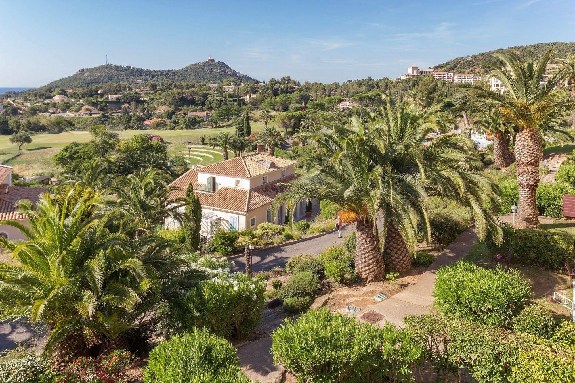 Hotel De L'Esterel Pierre & Vacances Saint-Raphaël المظهر الخارجي الصورة