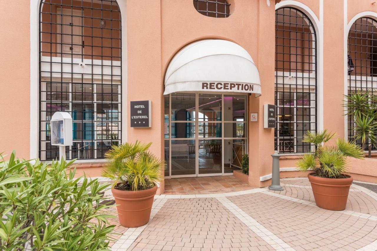 Hotel De L'Esterel Pierre & Vacances Saint-Raphaël المظهر الخارجي الصورة