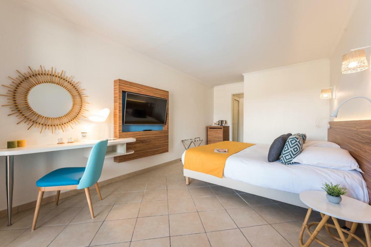Hotel De L'Esterel Pierre & Vacances Saint-Raphaël الغرفة الصورة
